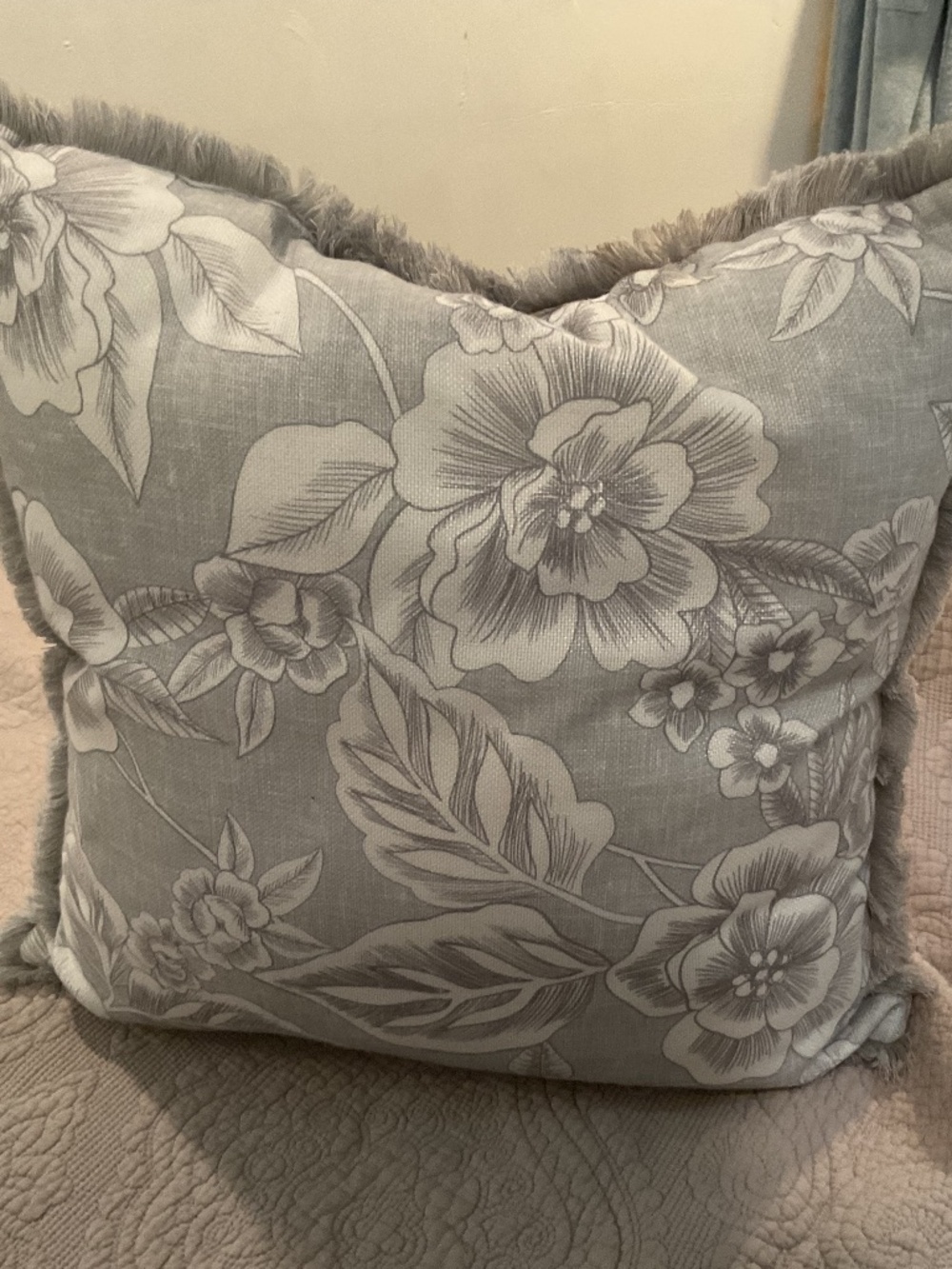 Accent pillow